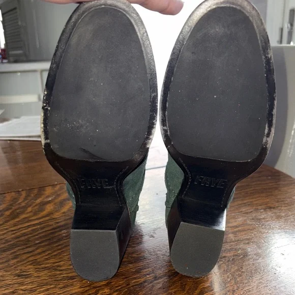 Forrest Green FRYE Jean Chelsea Boots - Picture 5 of 7